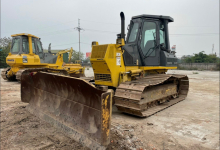 TUYỂN THỢ LÁI MÁY ỦI TẠI TÂY NINH – CƠ HỘI NGHỀ NGHIỆP LÂU DÀI