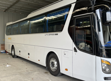 Cho Thuê Xe 52 Chỗ Ở Thủ Dầu Một Bình Dương - Lựa Chọn Hoàn Hảo Cho Nhóm Đông Người