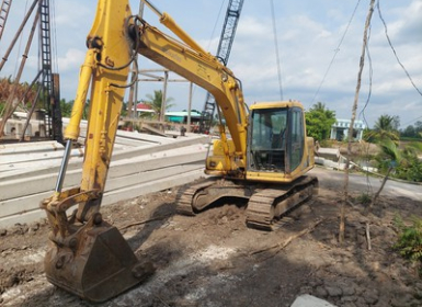 Cho thuê xe xúc tại Bình Phước – Tối ưu hiệu quả thi công thực tế**