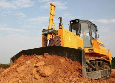 Cho Thuê Xe Cơ Giới Tại An Giang: Uy Tín, Giá Rẻ, Đầy Đủ Xe Cuốc, Ủi, Lu