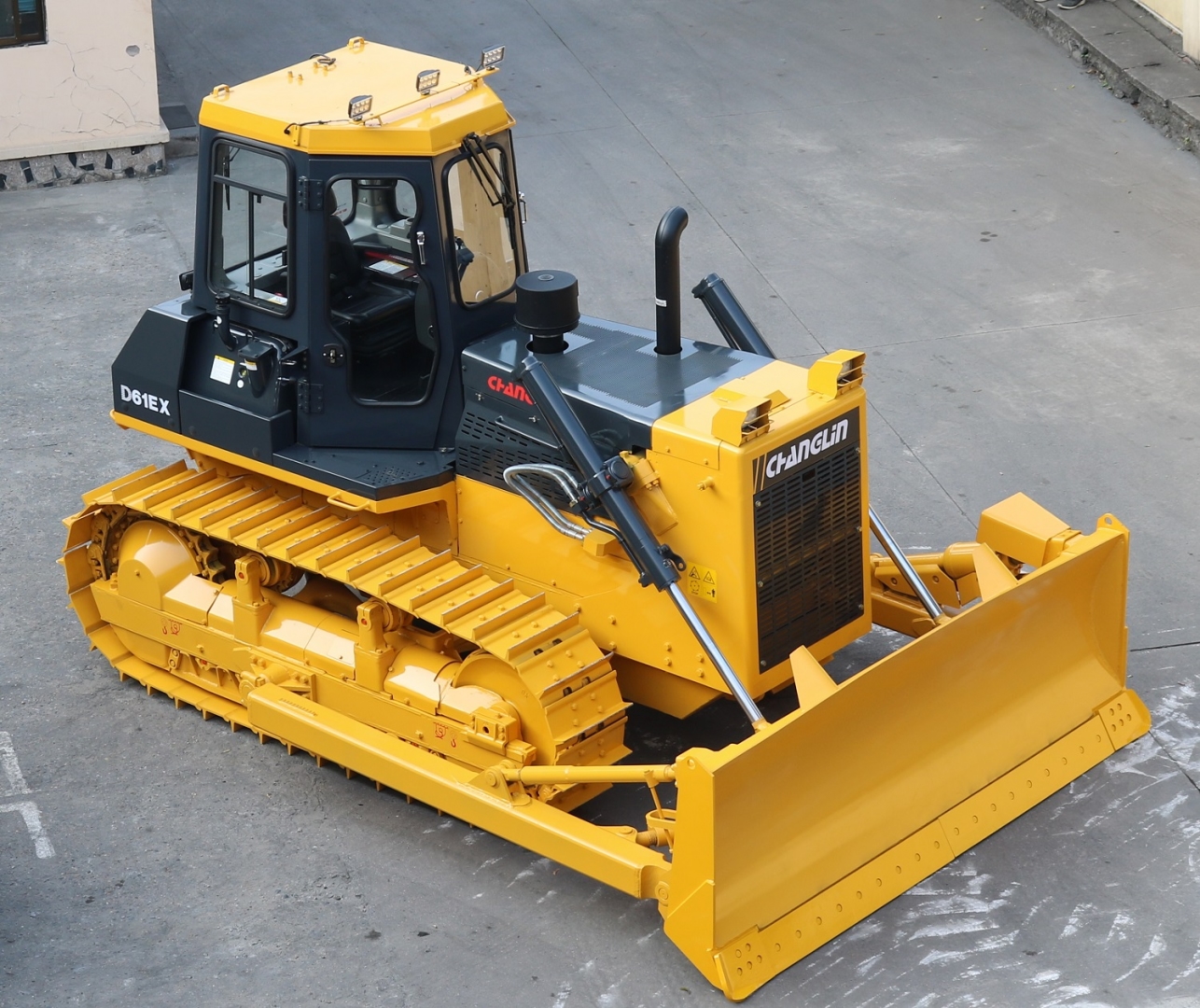 Tuyển Dụng Thợ Lái Máy Ủi tại Bình Dương