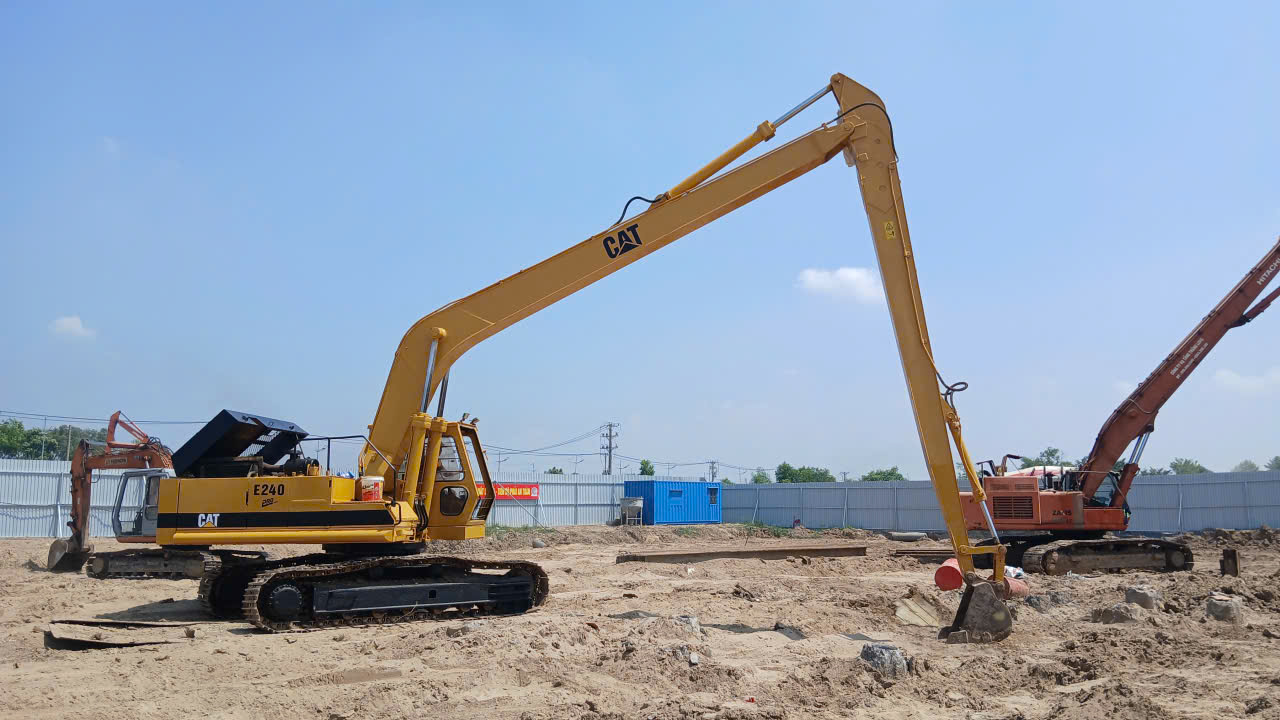 Cho Thuê Xe Múc Đất Tại Sóc Trăng: Giải Pháp Thi Công Tối Ưu Tối Đa Chi Phí