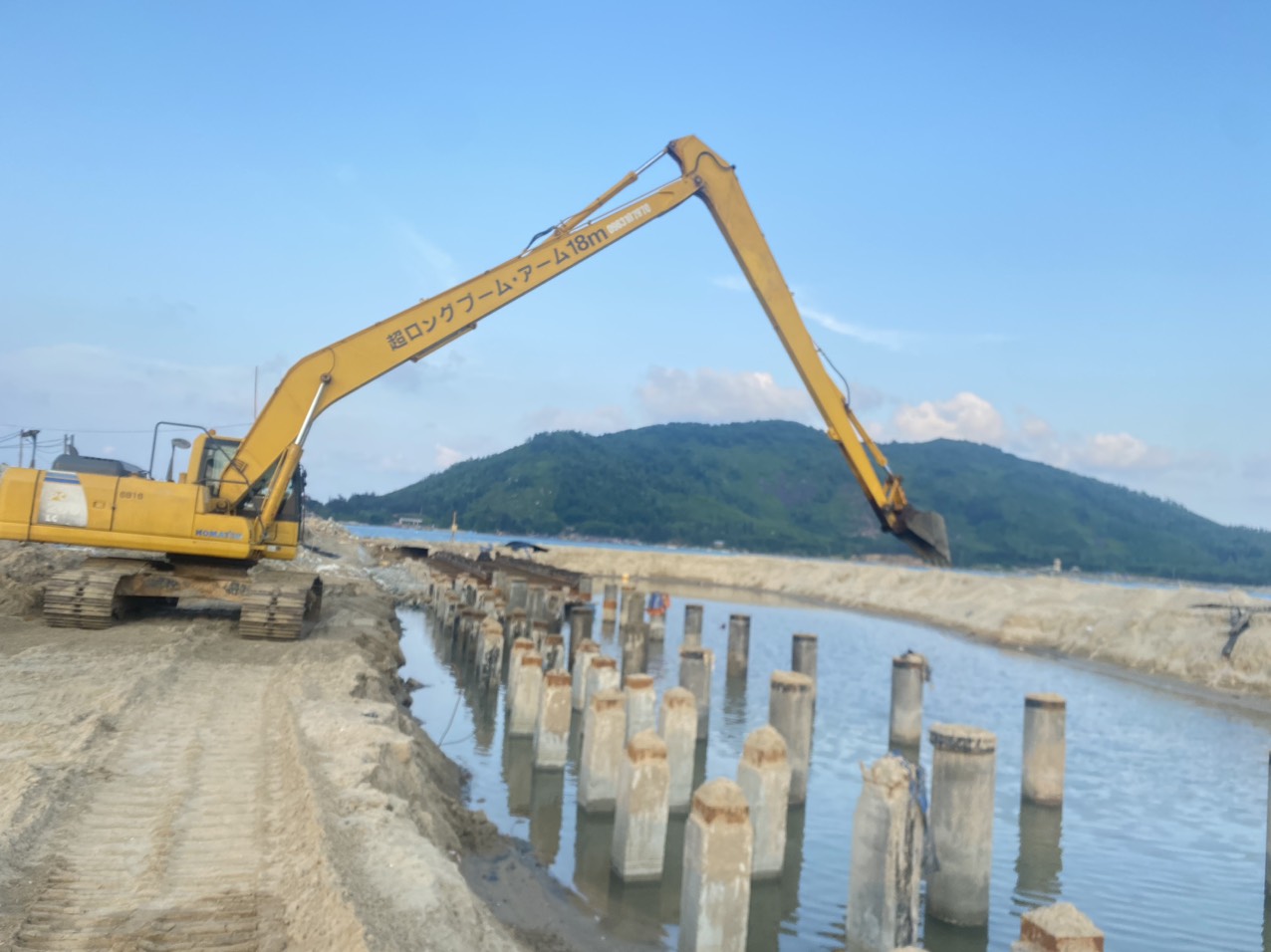 Cho Thuê Xe Múc Đất Chuyên Nghiệp
