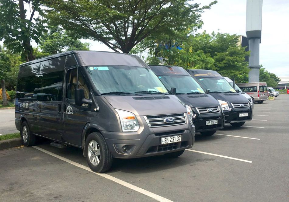 # 🚐 Dịch Vụ Xe Du Lịch 16 Chỗ Giá Rẻ Tại Bình Dương – Uy Tín, Đúng Giờ, Giá Cạnh Tranh!