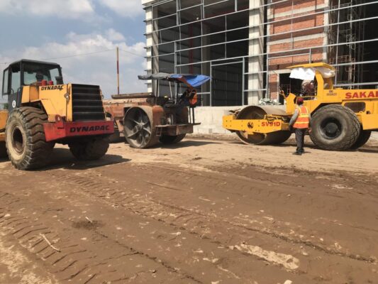 Thuê máy lu uy tín tại Tân Uyên, Bình Dương – Dịch vụ nhanh, giá tốt**