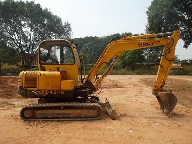 **Dịch Vụ Cho Thuê Xe Múc Đất Ninh Bình – Xe Đa Dạng, Thi Công Nhanh, Giá Cạnh Tranh**