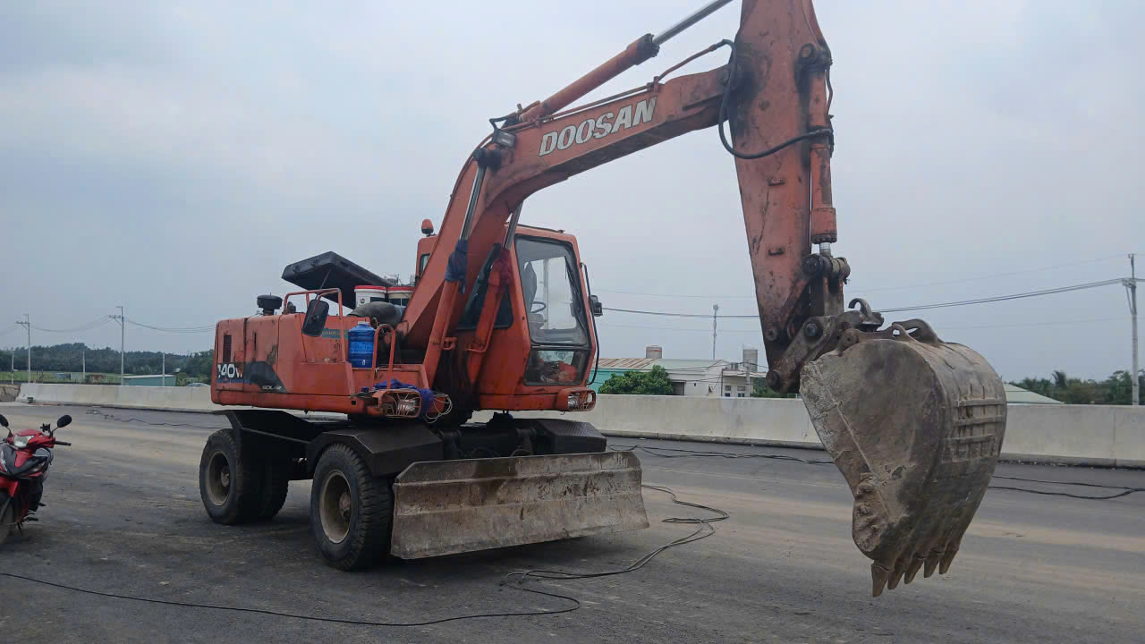 Cho Thuê Máy Múc Tại Kiên Giang: Giải Pháp Thi Công Tối Ưu Tối Đa Chi Phí