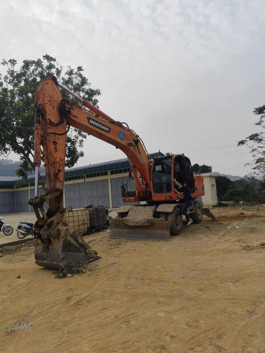 Cho Thuê Máy Múc Tại Sóc Trăng: Giải Pháp Thi Công Tối Ưu Tối Đa Chi Phí
