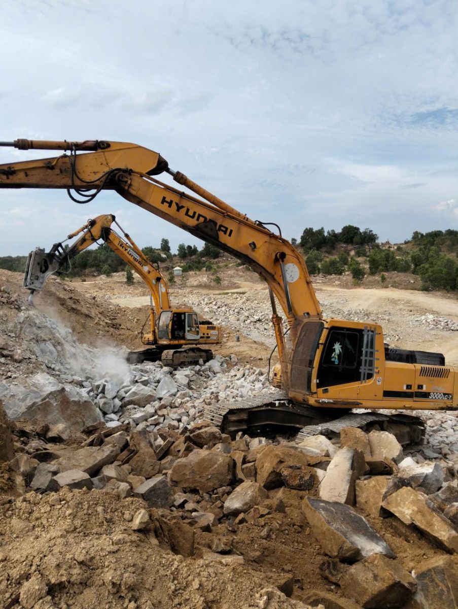 Cho thuê xe đào tại Đắk Lắk: Giải pháp thi công chuyên nghiệp, giá rẻ