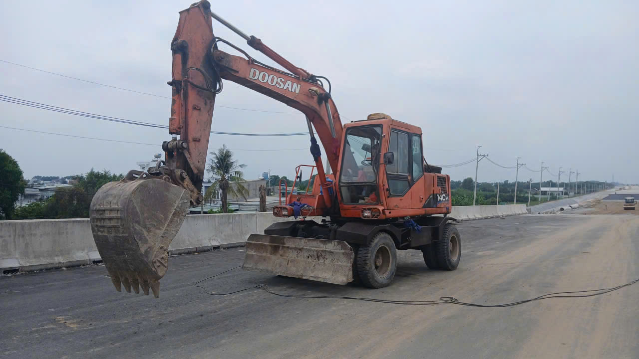 Cho Thuê Xe Đào Tại Bạc Liêu: Giải Pháp Đào Đắp Tối Ưu Tối Đa Chi Phí