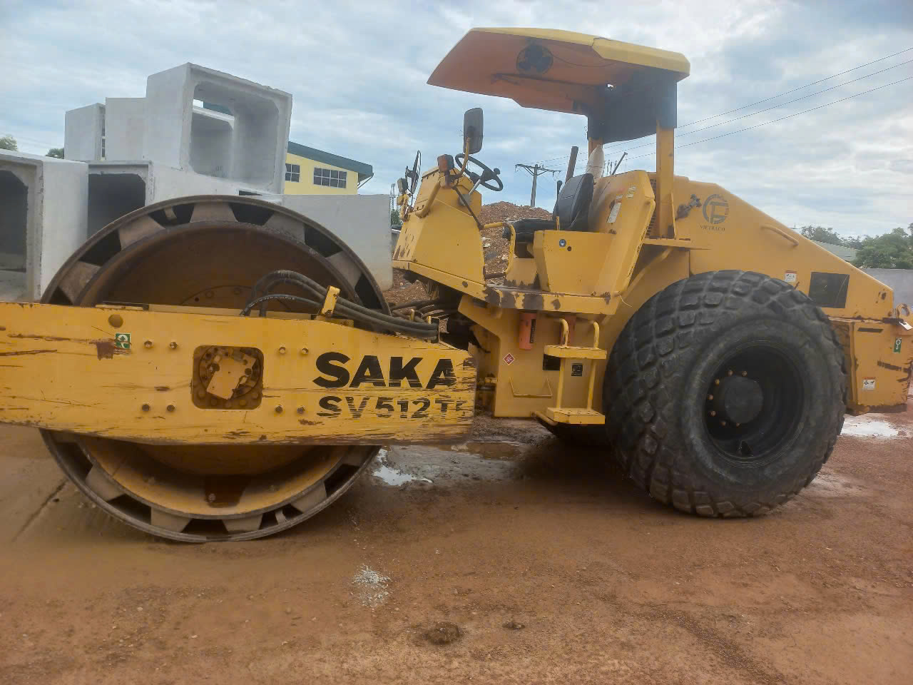 Cho Thuê Xe Lu Tại Vĩnh Long: Uy Tín, Giá Rẻ, Đảm Bảo Tiến Độ Công Trình