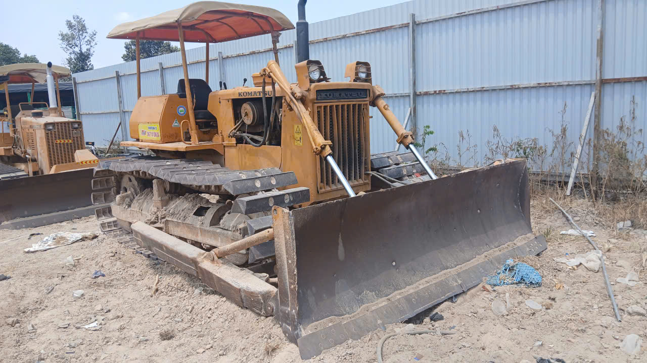 Cho Thuê Xe Ủi Tại Kiên Giang: Giải Pháp San Lấp Mặt Bằng Tối Ưu Chi Phí