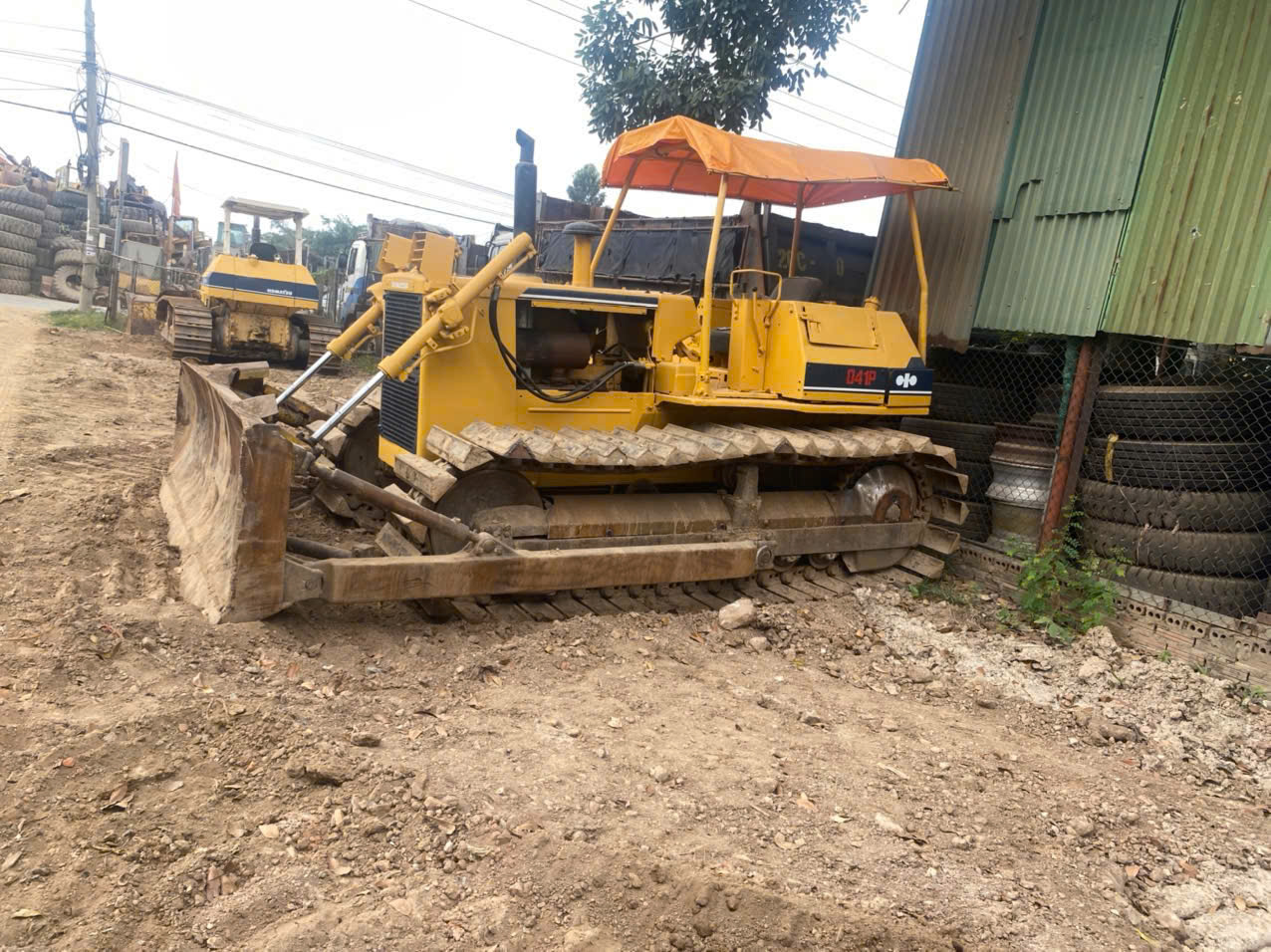 Cho Thuê Xe Ủi Tại Sóc Trăng: Giải Pháp San Lấp Mặt Bằng Tối Ưu Chi Phí