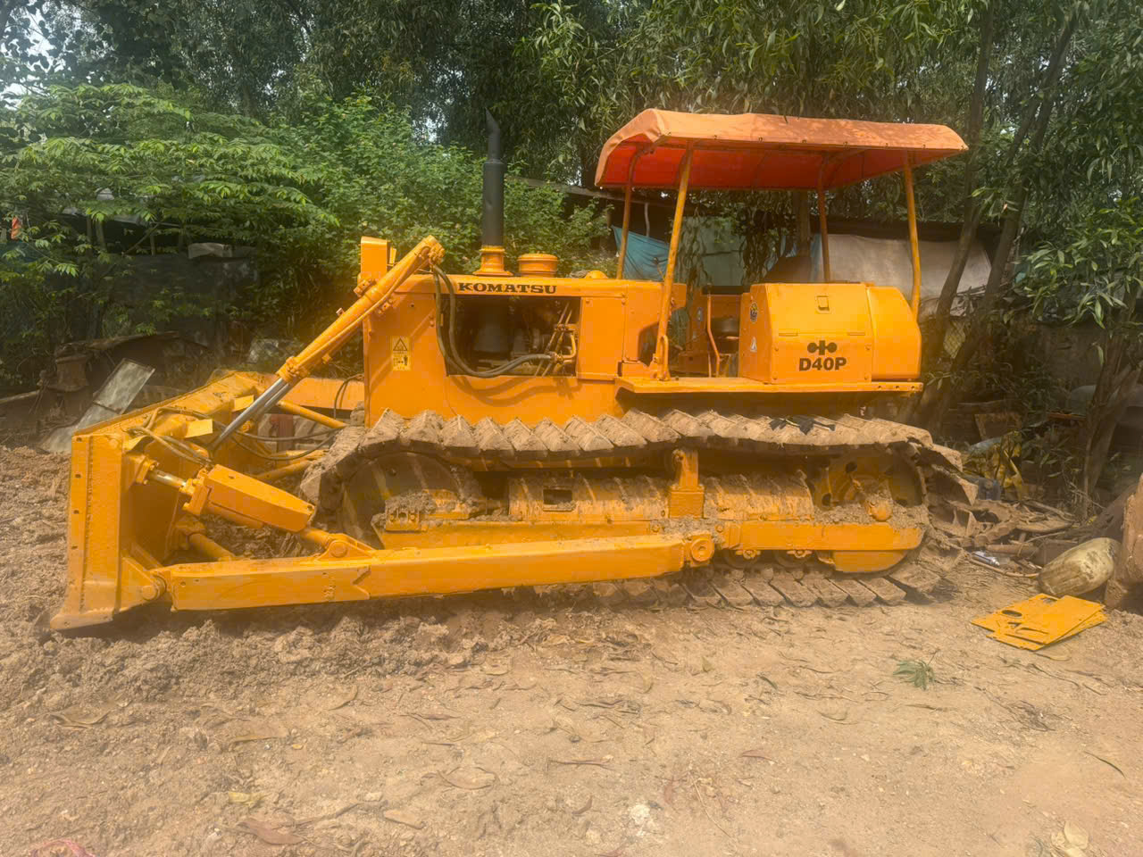 Cho Thuê Xe Ủi Tại Vĩnh Long: Giải Pháp San Lấp Mặt Bằng Nền Đất Yếu Tối Ưu