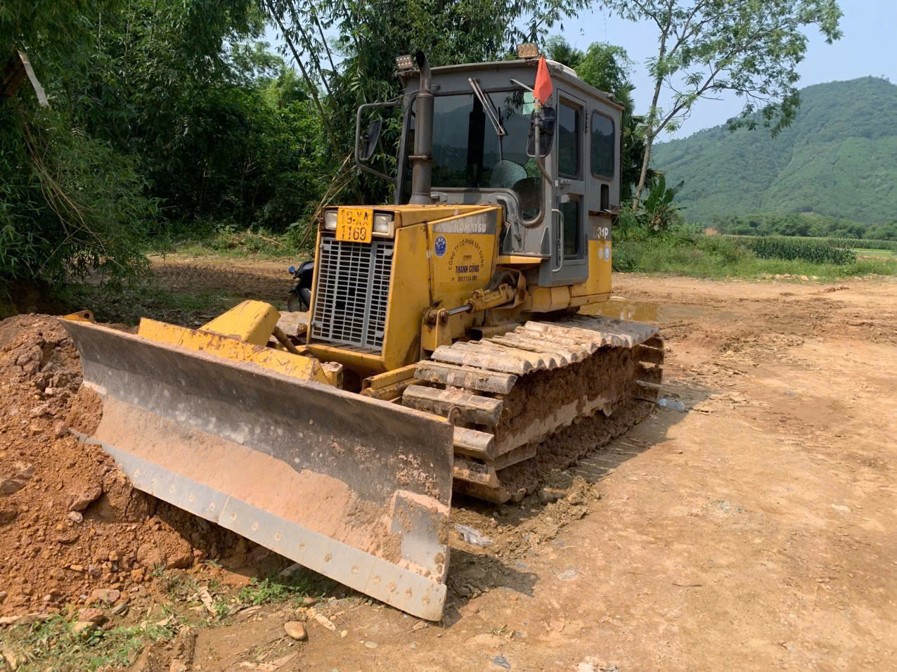 Cho Thuê Xe Ủi Tại Sóc Trăng: Giải Pháp San Lấp Mặt Bằng Tối Ưu Chi Phí
